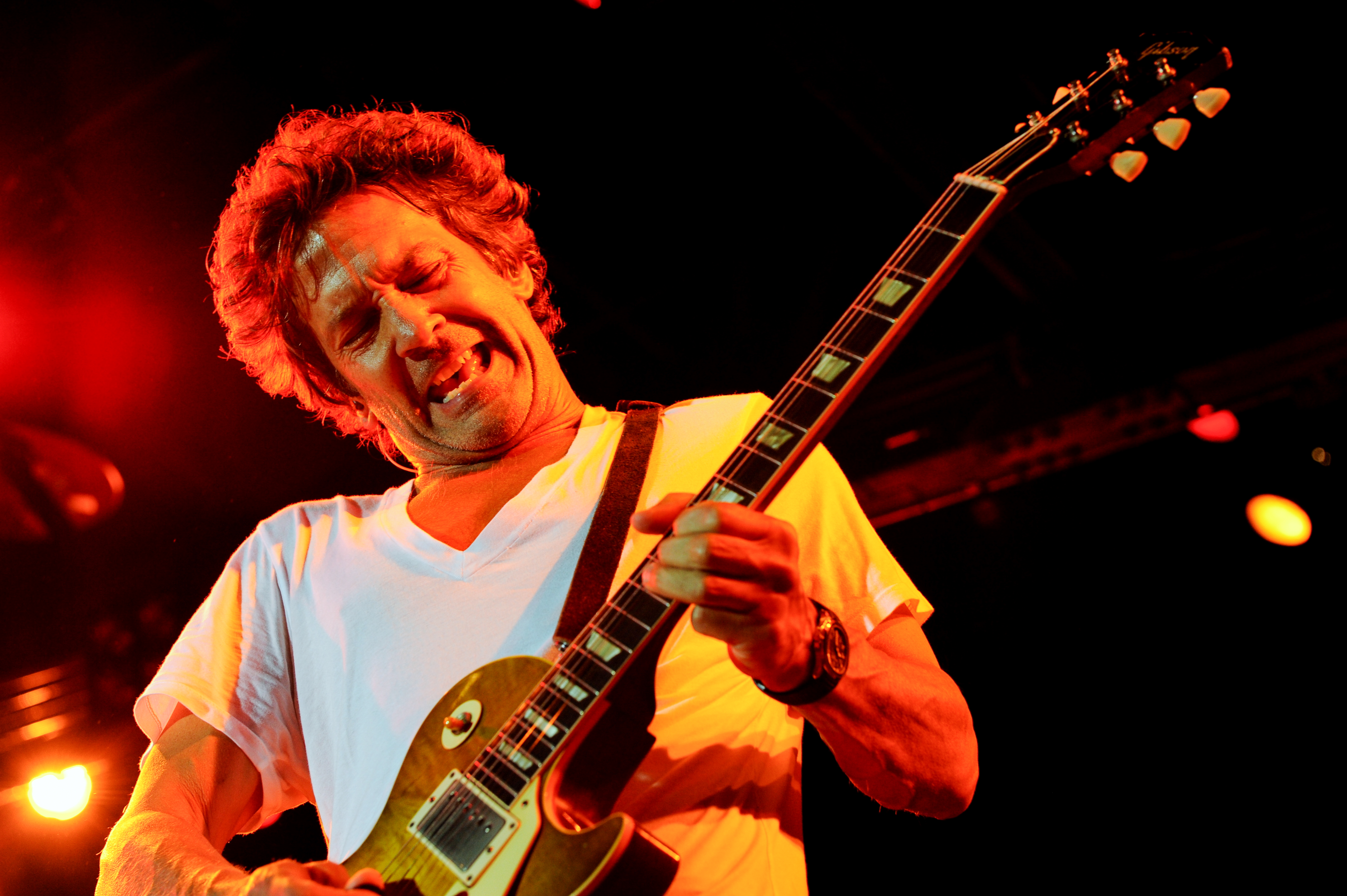 Billy Squier on stage