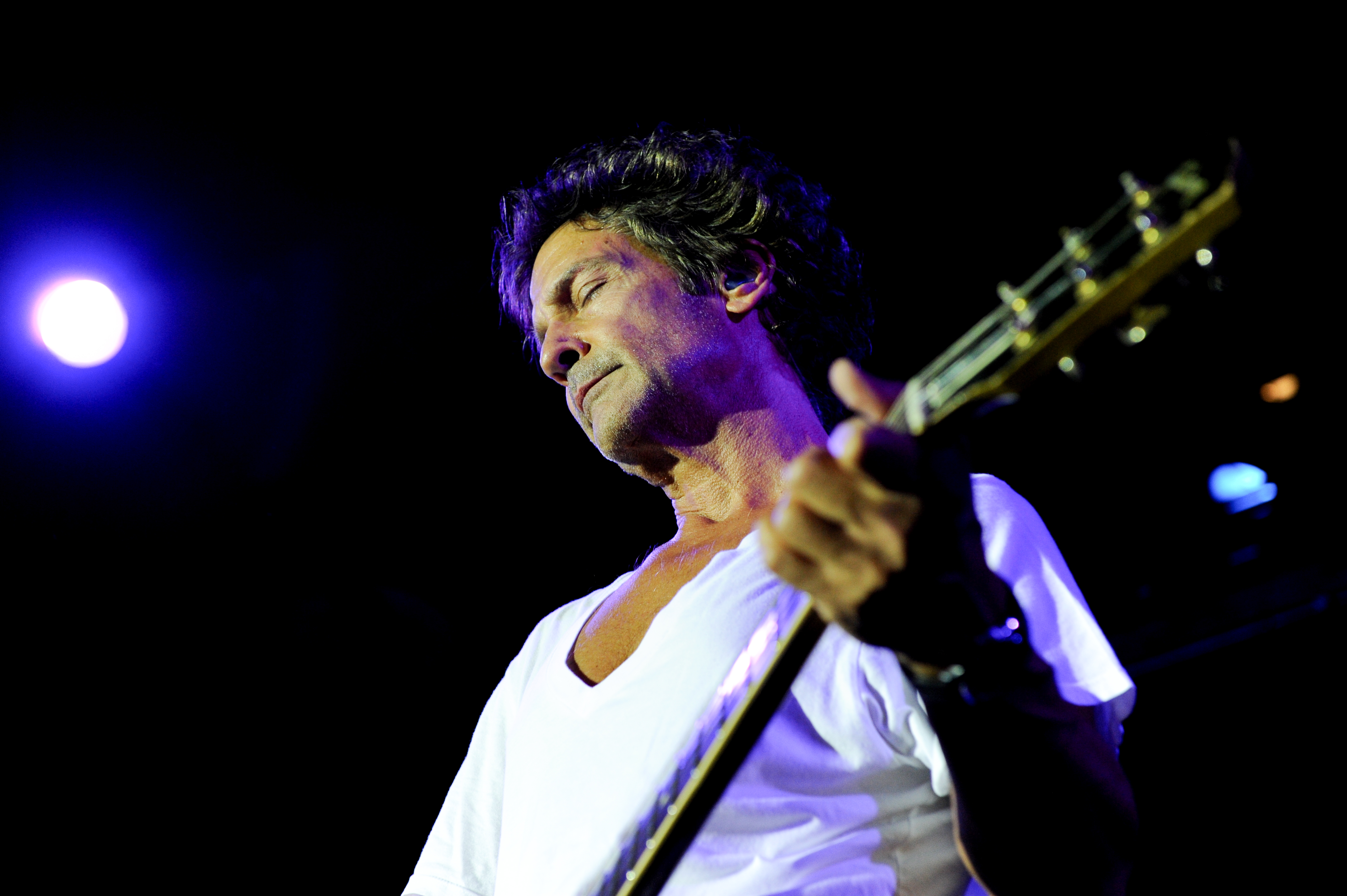 Billy Squier on stage