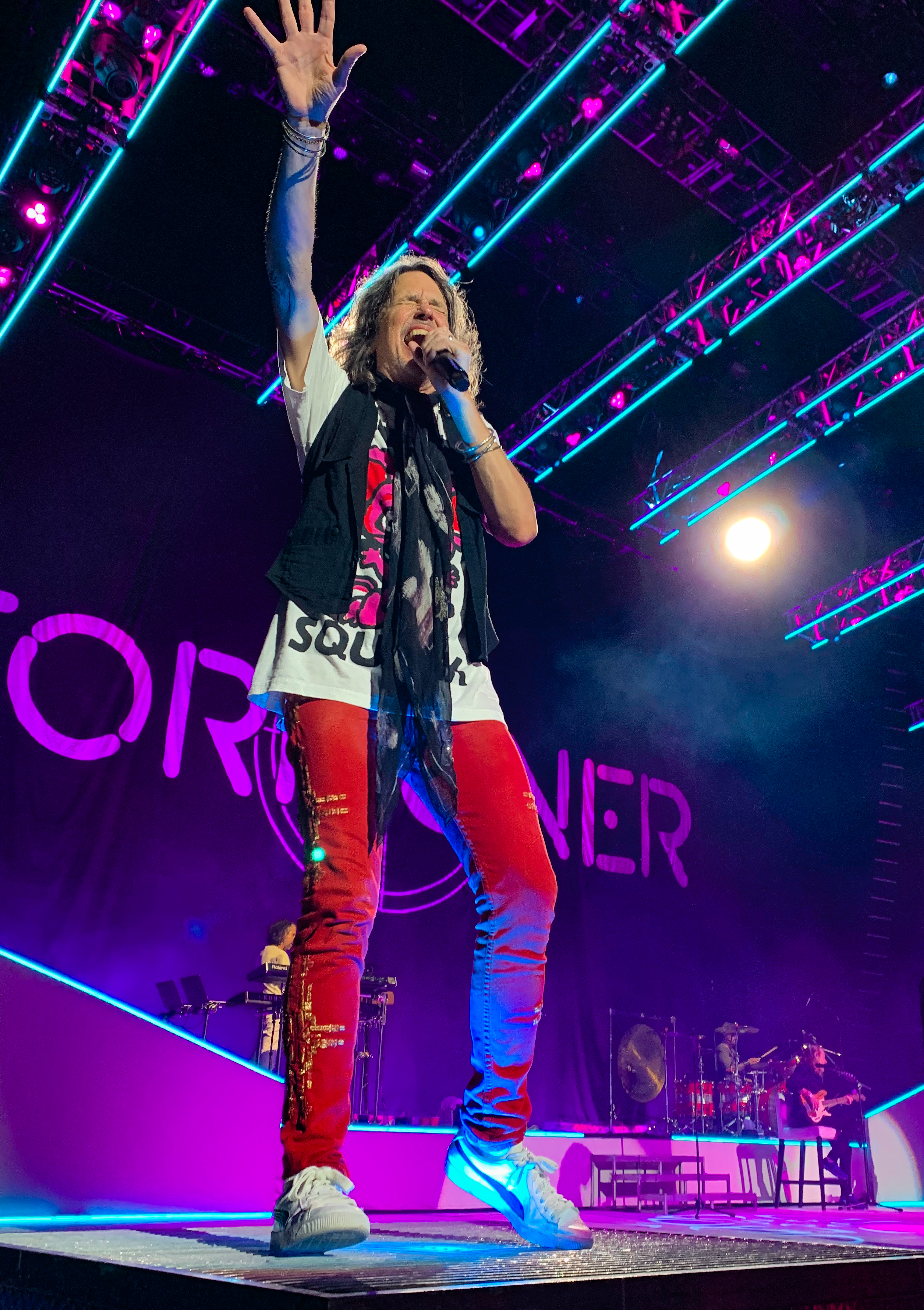 Foreigner on stage