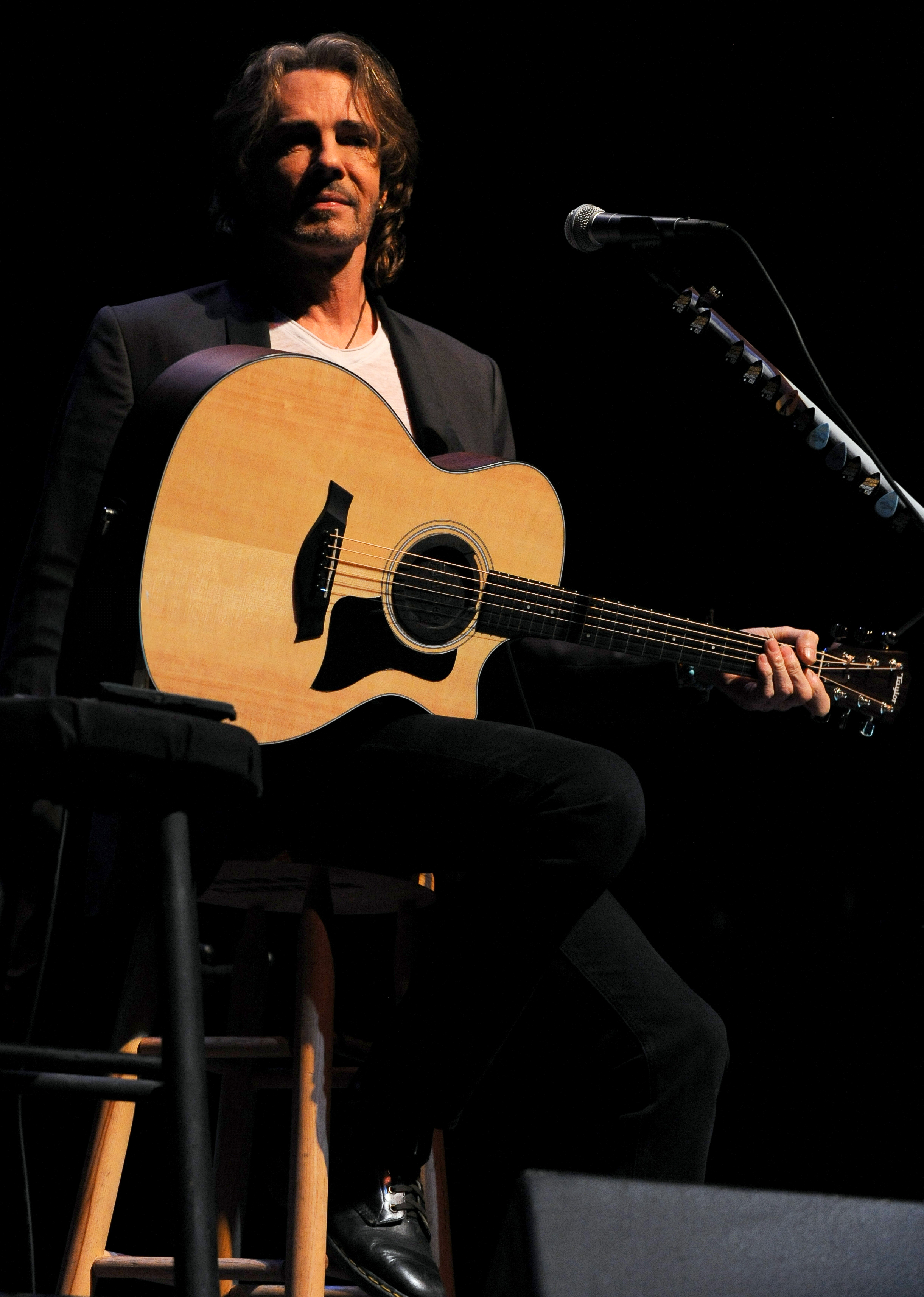 Rick Springfield on stage